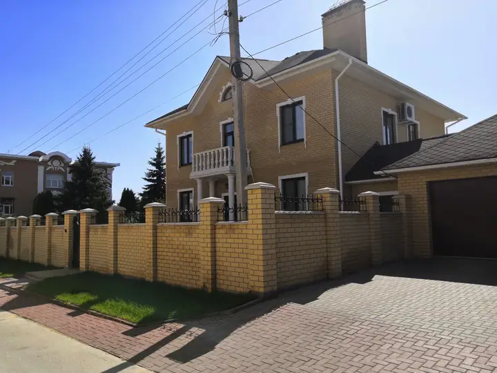 Частный дом с бассейном под ключ — Дом и благоустроенный участок